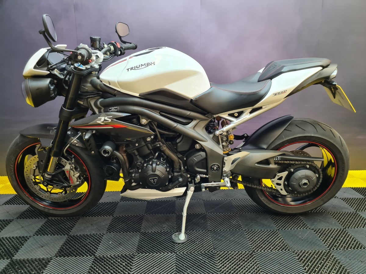 Triumph SPEED TRIPLE RS 1050