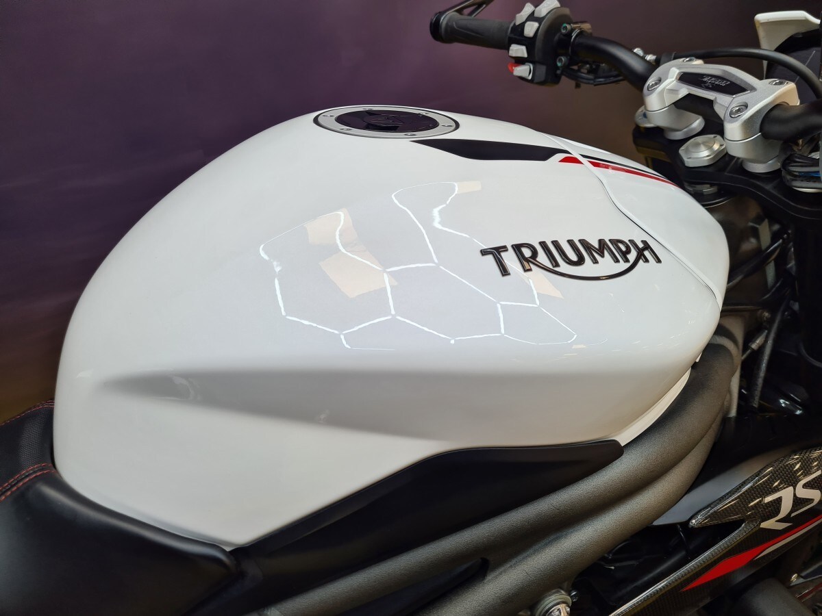 Triumph SPEED TRIPLE RS 1050