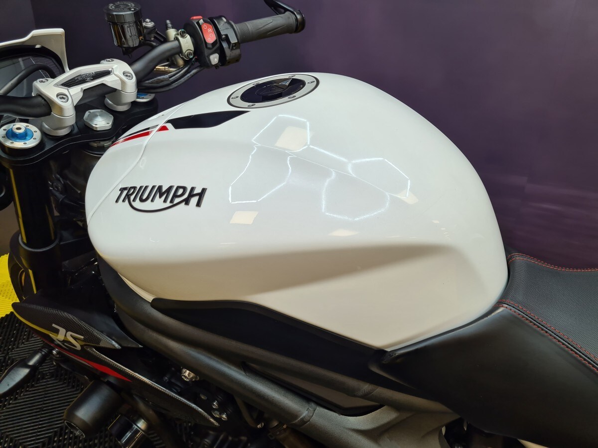 Triumph SPEED TRIPLE RS 1050