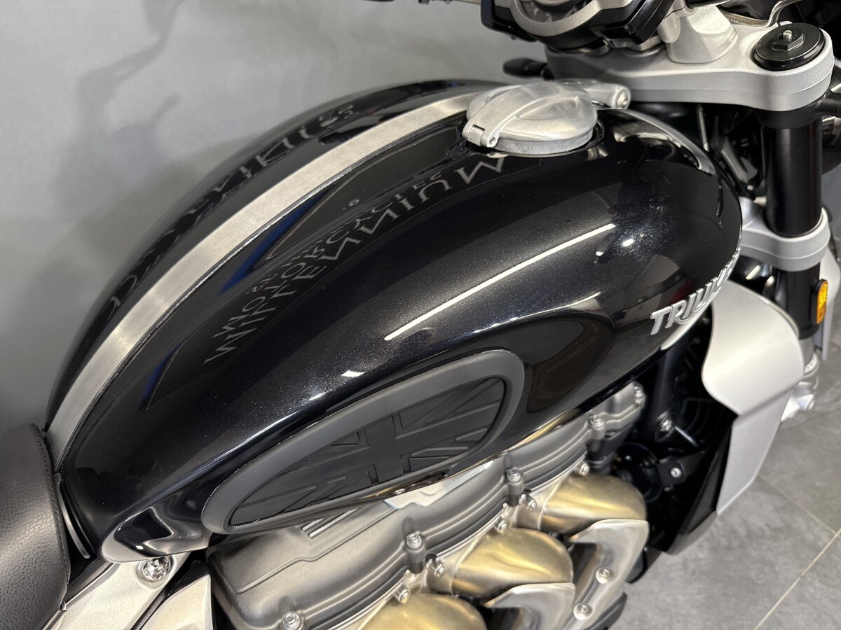 Triumph ROCKET 3 R
