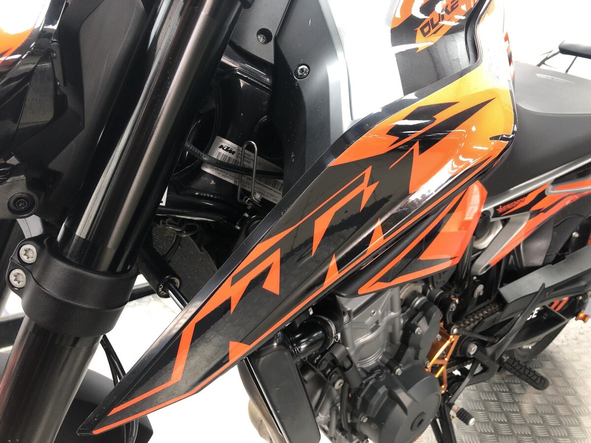 KTM 790 DUKE 19