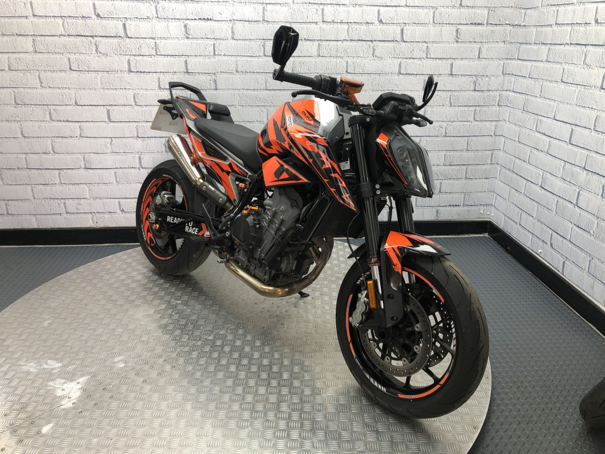 KTM 790 DUKE 19