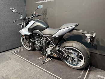 Used Suzuki GSX-8S undefined for sale - bike-77866421: Photo