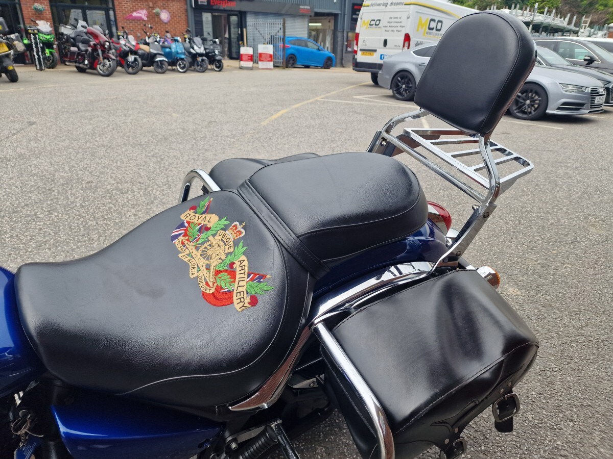 Kawasaki VN 900 BAF CLASSIC