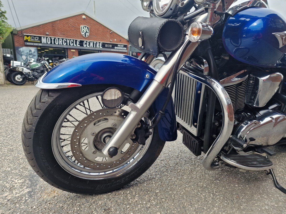 Kawasaki VN 900 BAF CLASSIC