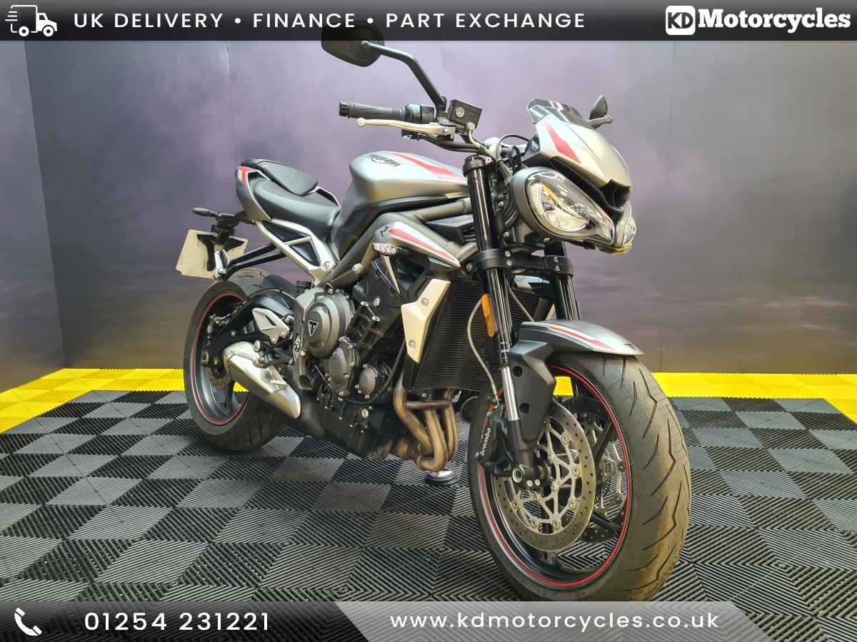 Triumph STREET TRIPLE 765 R