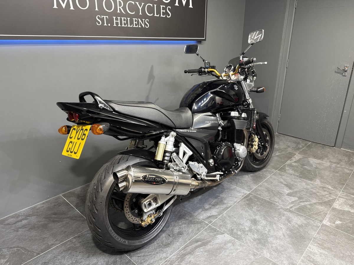 Suzuki GSX 1400 K6