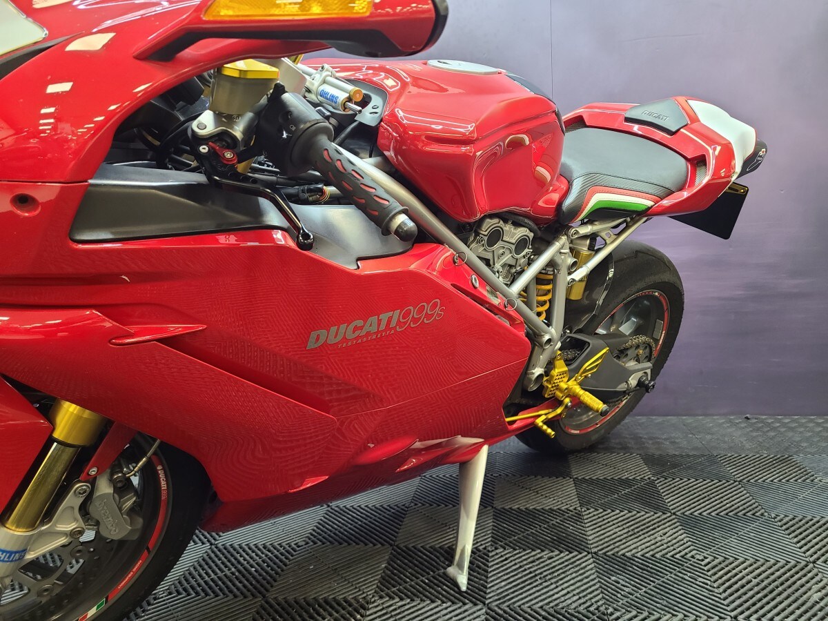 Ducati 999 S MONO