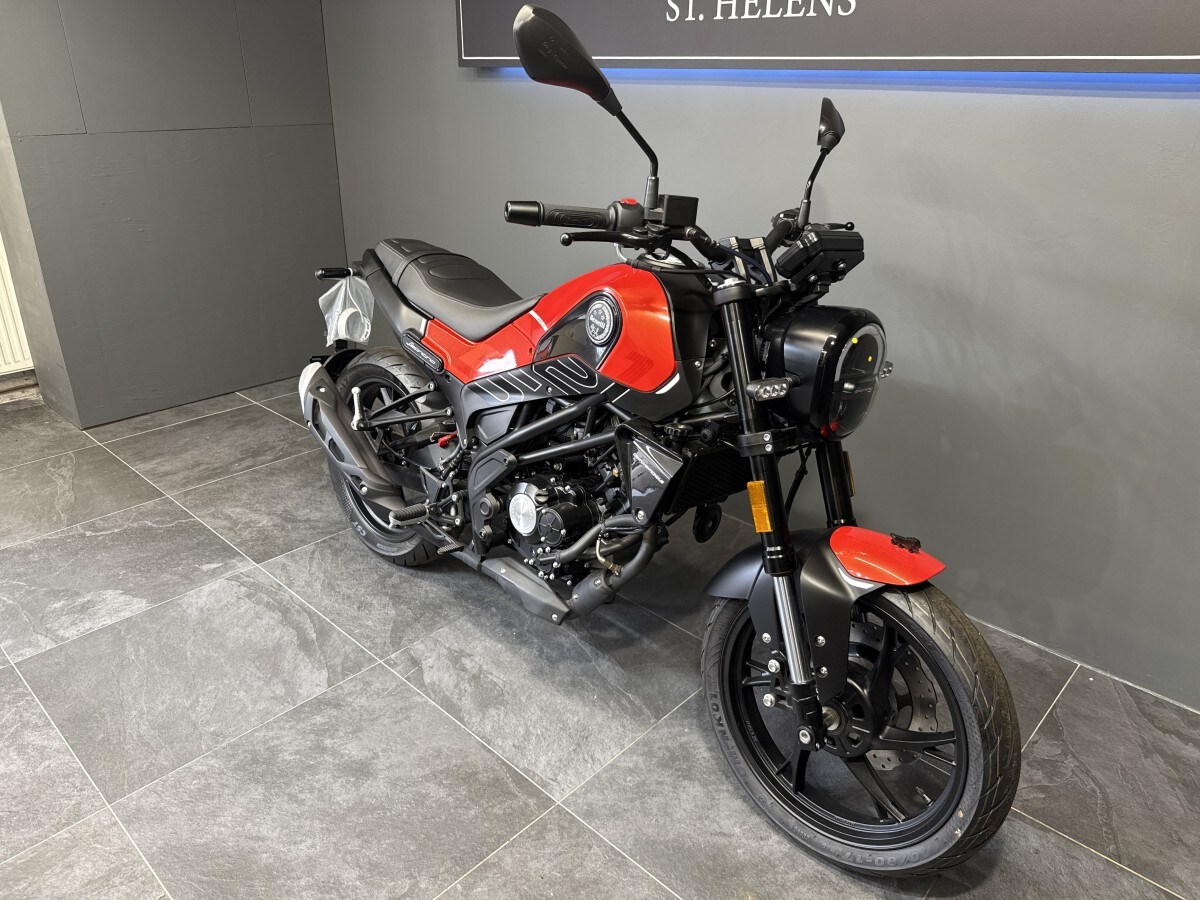 Benelli Leoncino 125cc