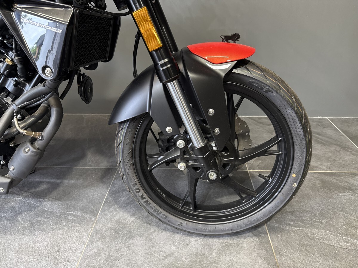 Benelli Leoncino 125cc