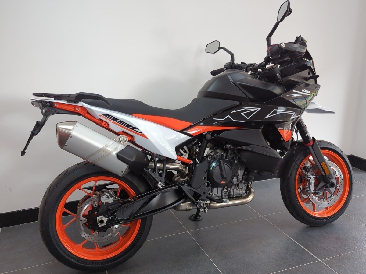 KTM 890 SMT