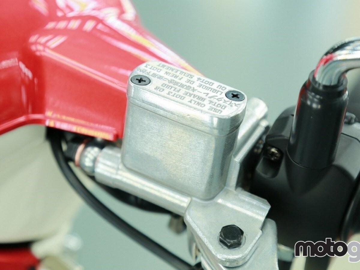 Royal Alloy GP 300 SE