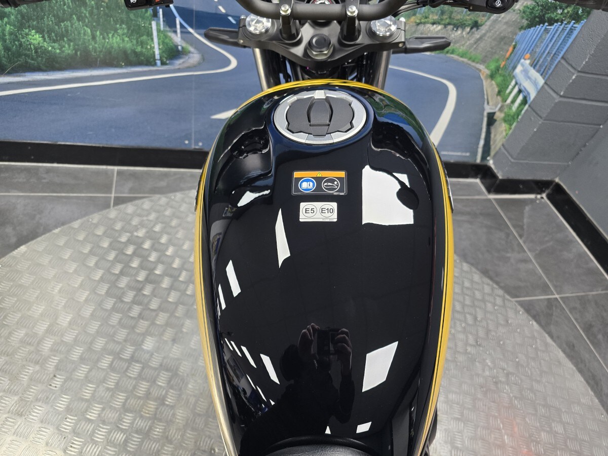 Kawasaki Z650 RS ER650RSFBB