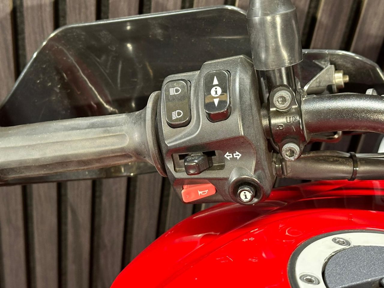 Used Triumph Tiger 1050 for sale - 78552429: Photo 21