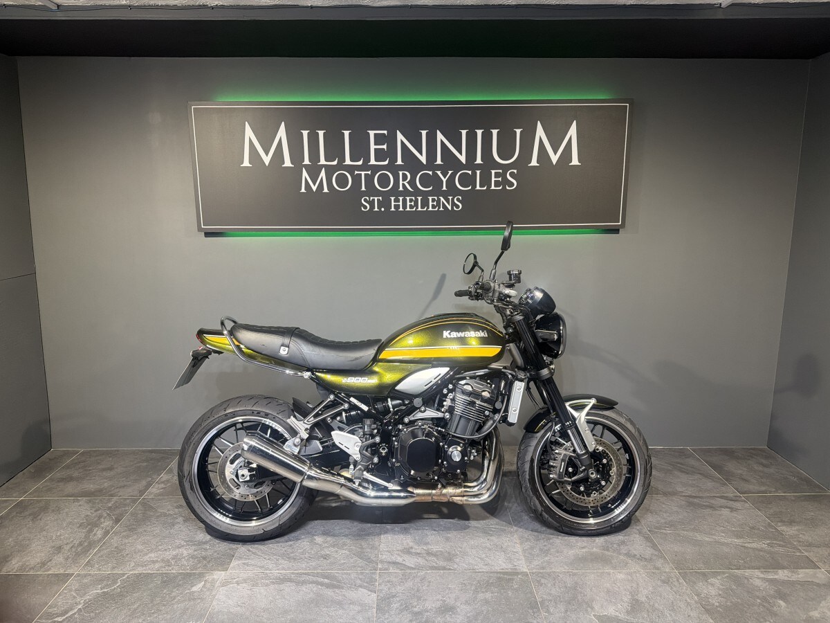 Kawasaki Z900RS CLFB