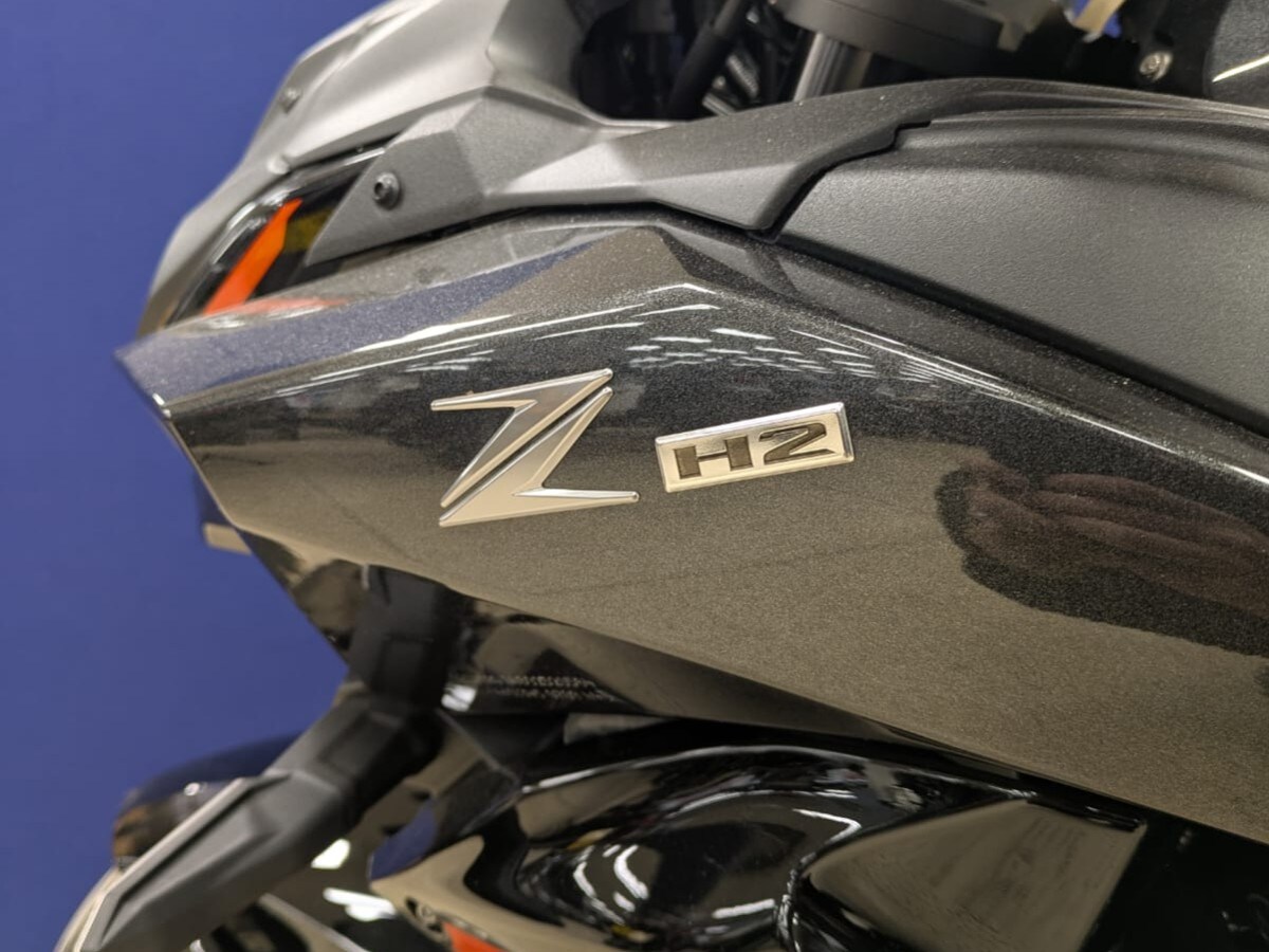 Kawasaki ZH2 PERFORMANCE