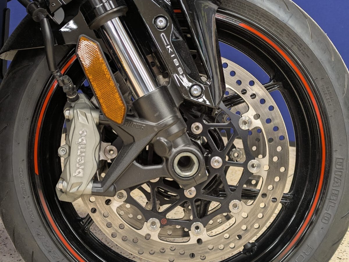 Kawasaki ZH2 PERFORMANCE