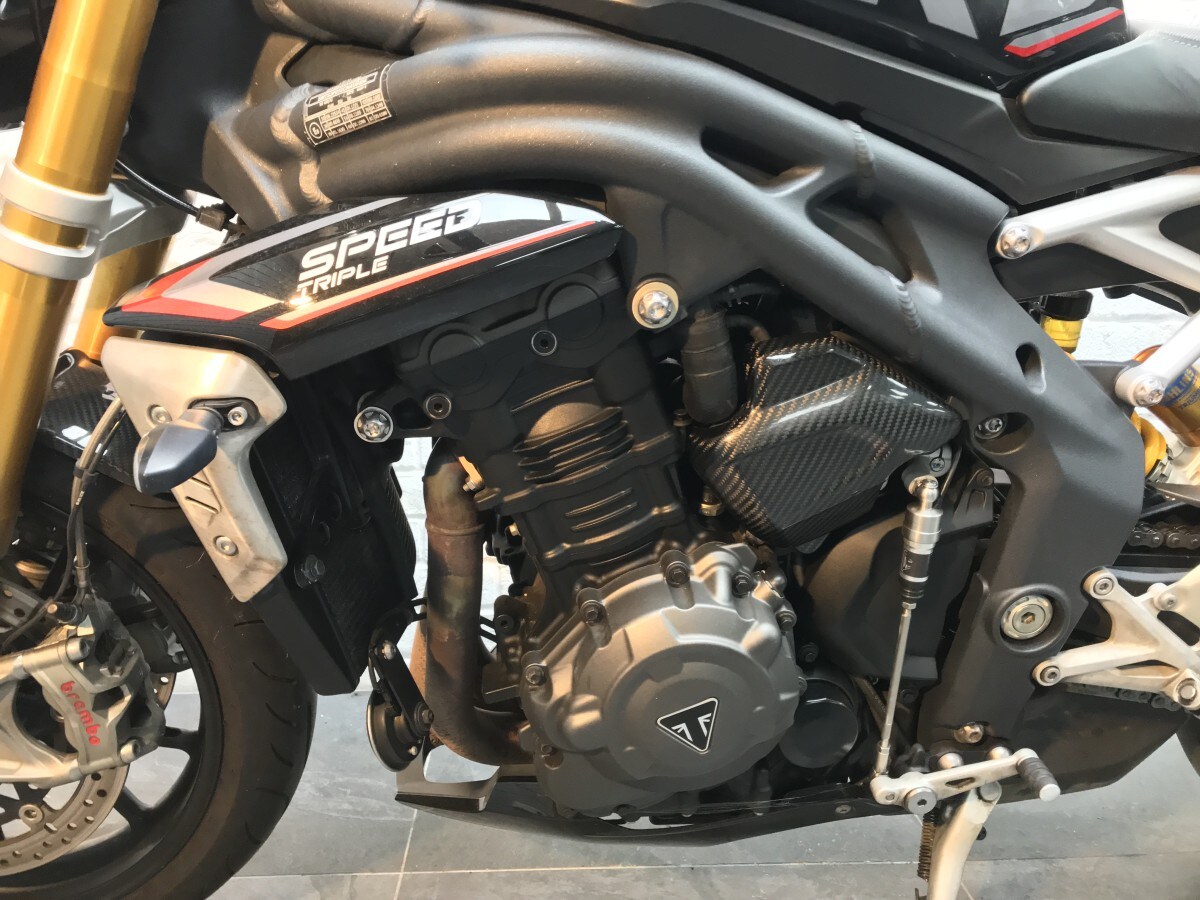 Triumph SPEED TRIPLE RS 1200