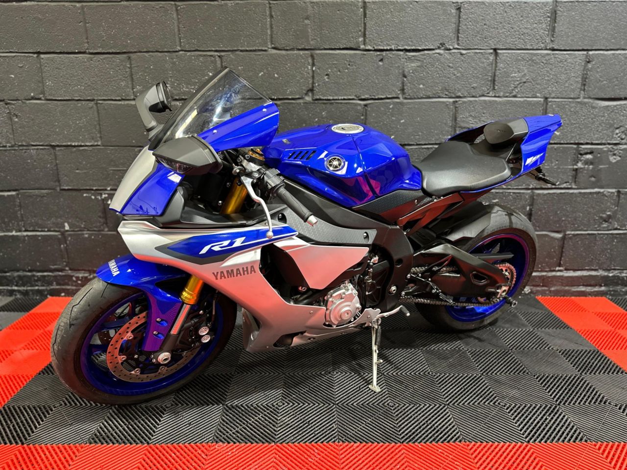 Used Yamaha R1 for sale - 78435382: Photo 10