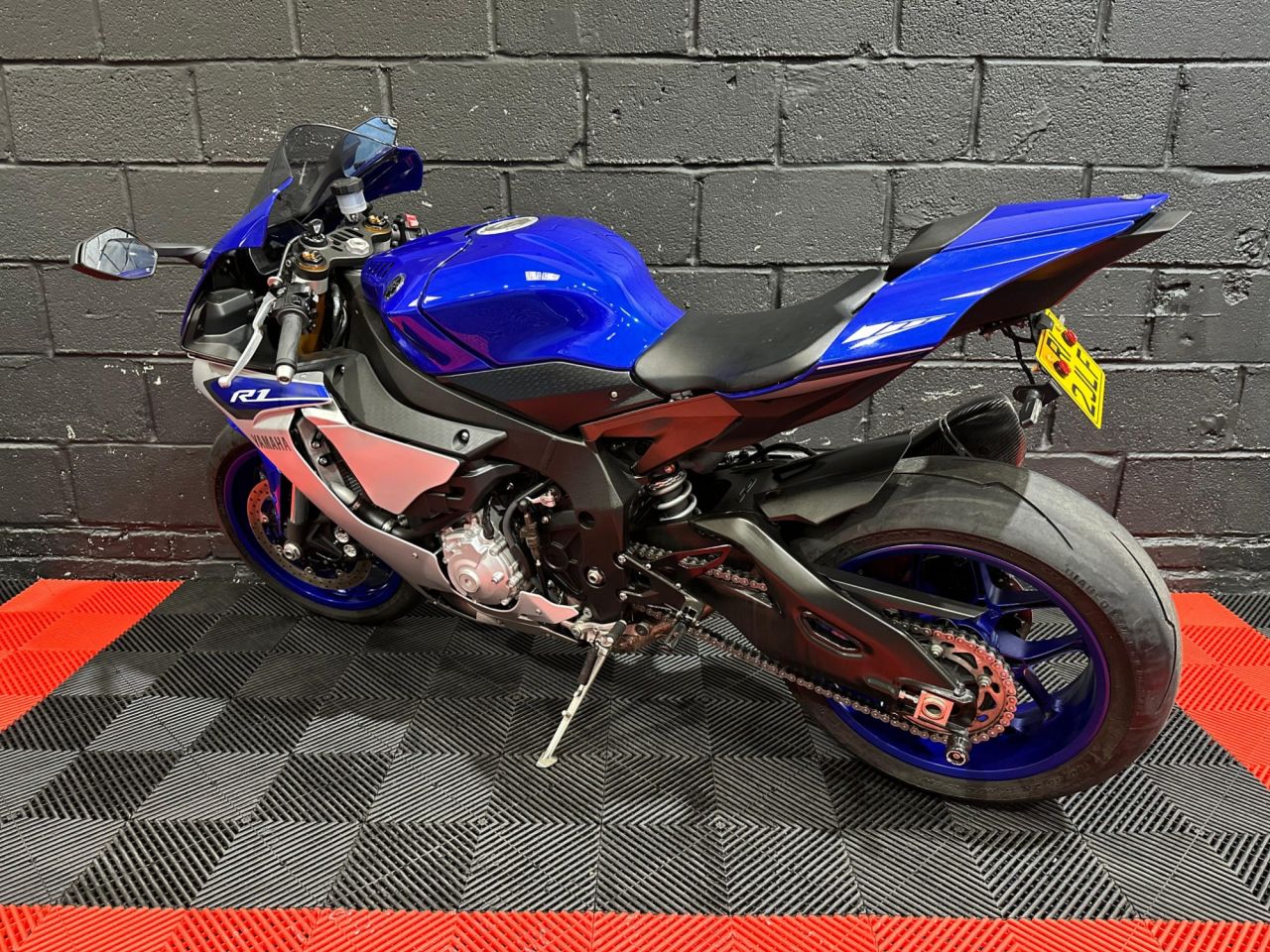 Used Yamaha R1 for sale - 78435382: Photo 12