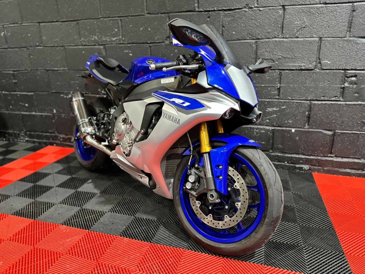 Used Yamaha R1 for sale - 78435382: Photo 9