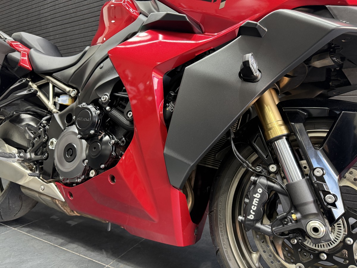 Suzuki GSX-S 1000 GT+