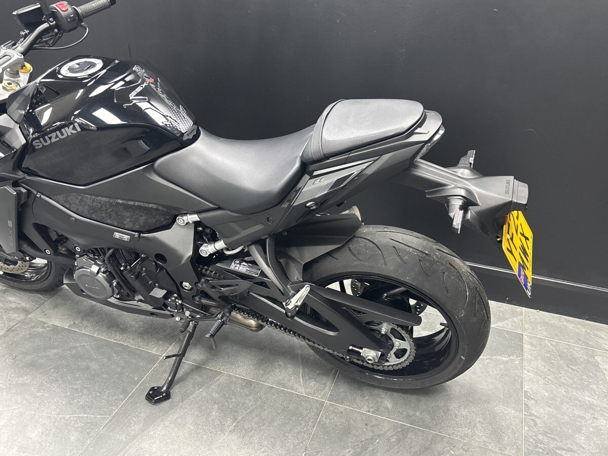 Suzuki GSX-S1000