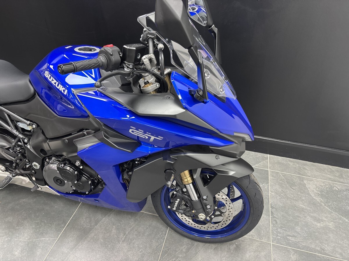 Suzuki GSX-S1000 GT +