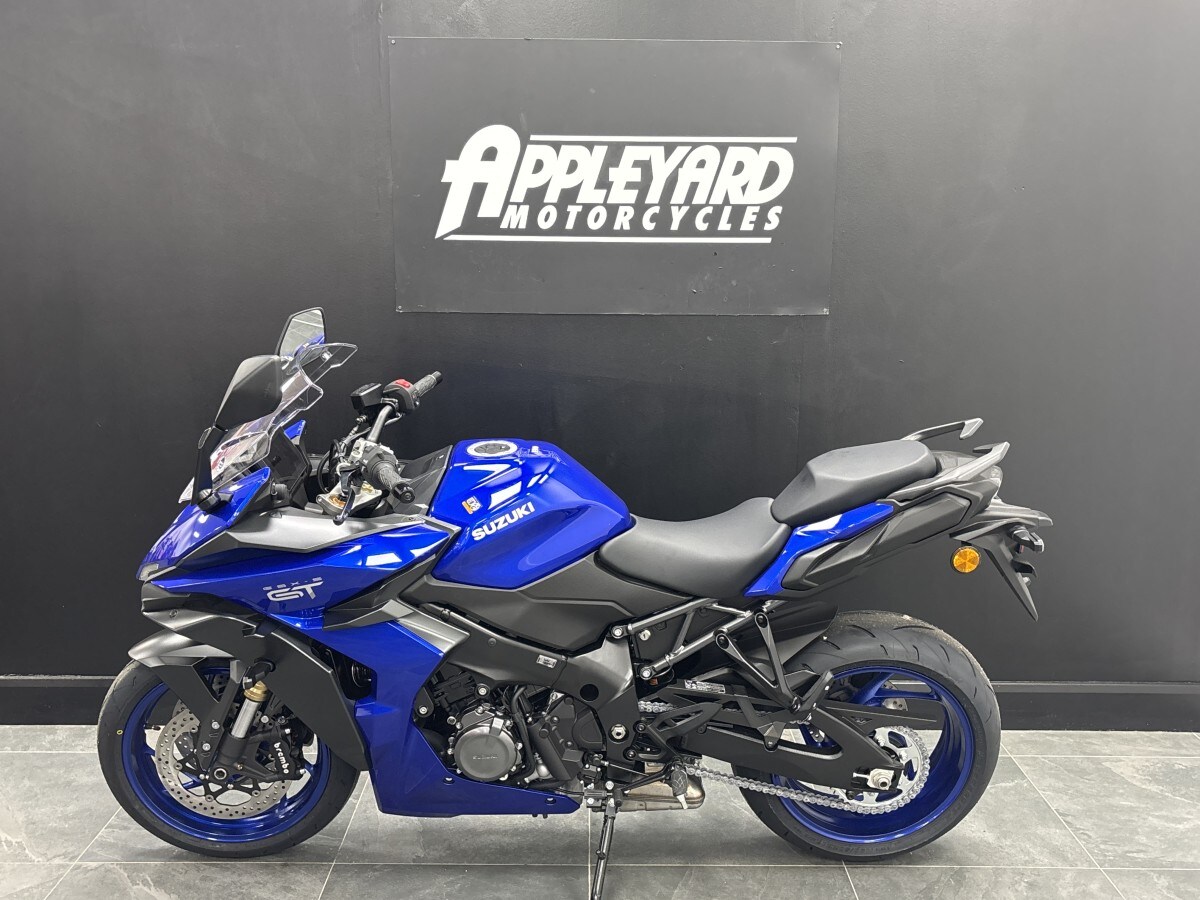 Suzuki GSX-S1000 GT +