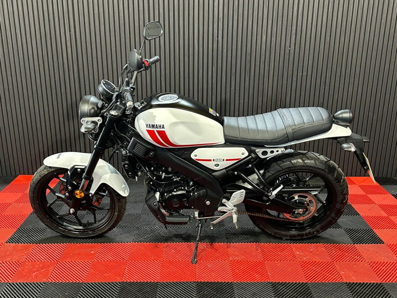 Used Yamaha XSR125 for sale - 78435483: Photo 9