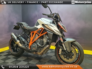 Used KTM 1290 SUPER DUKE R 2019 for sale - bike-77866780: Photo