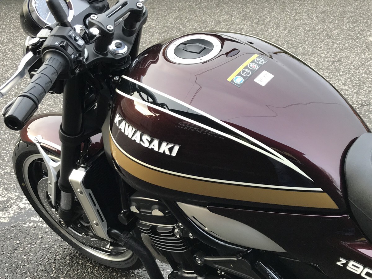 Kawasaki Z900RS ZR900KSFBB RD1