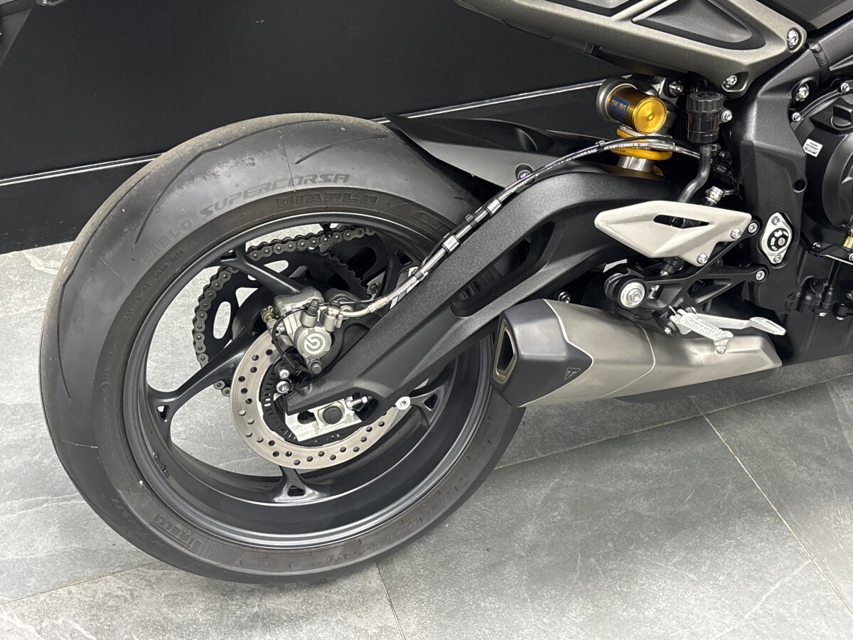 Triumph STREET TRIPLE 765 RS