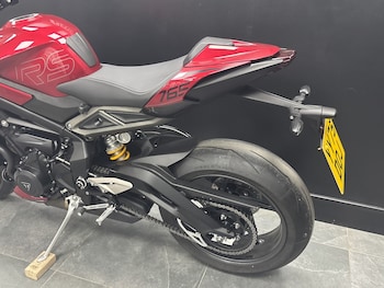 Used Triumph STREET TRIPLE 765 RS 2025 for sale - bike-78229506: Photo