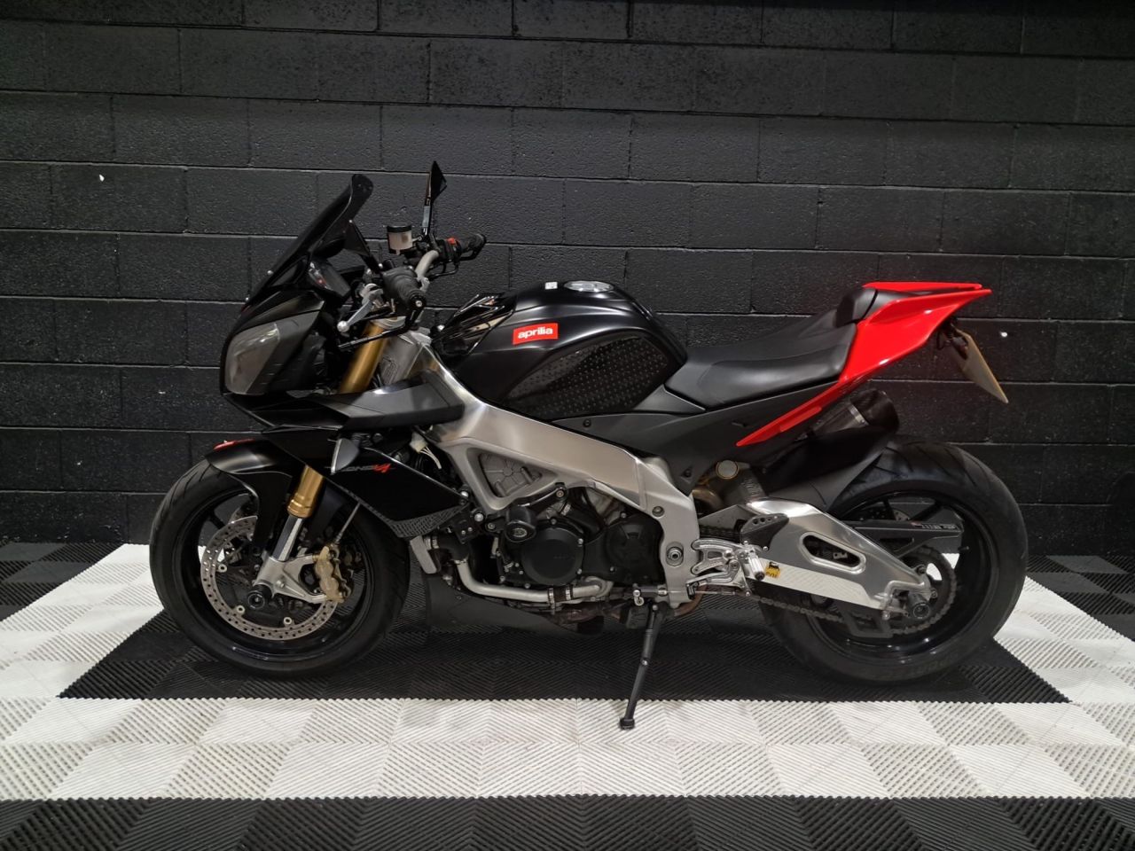 Used Aprilia Tuono 1000 V4 for sale - 78434609: Photo 10