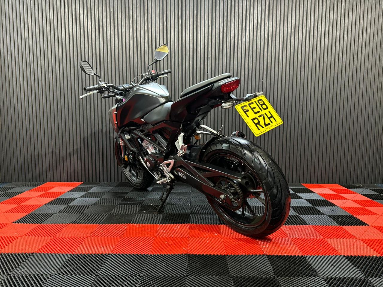 Used Honda CB125R for sale - 78434925: Photo 11