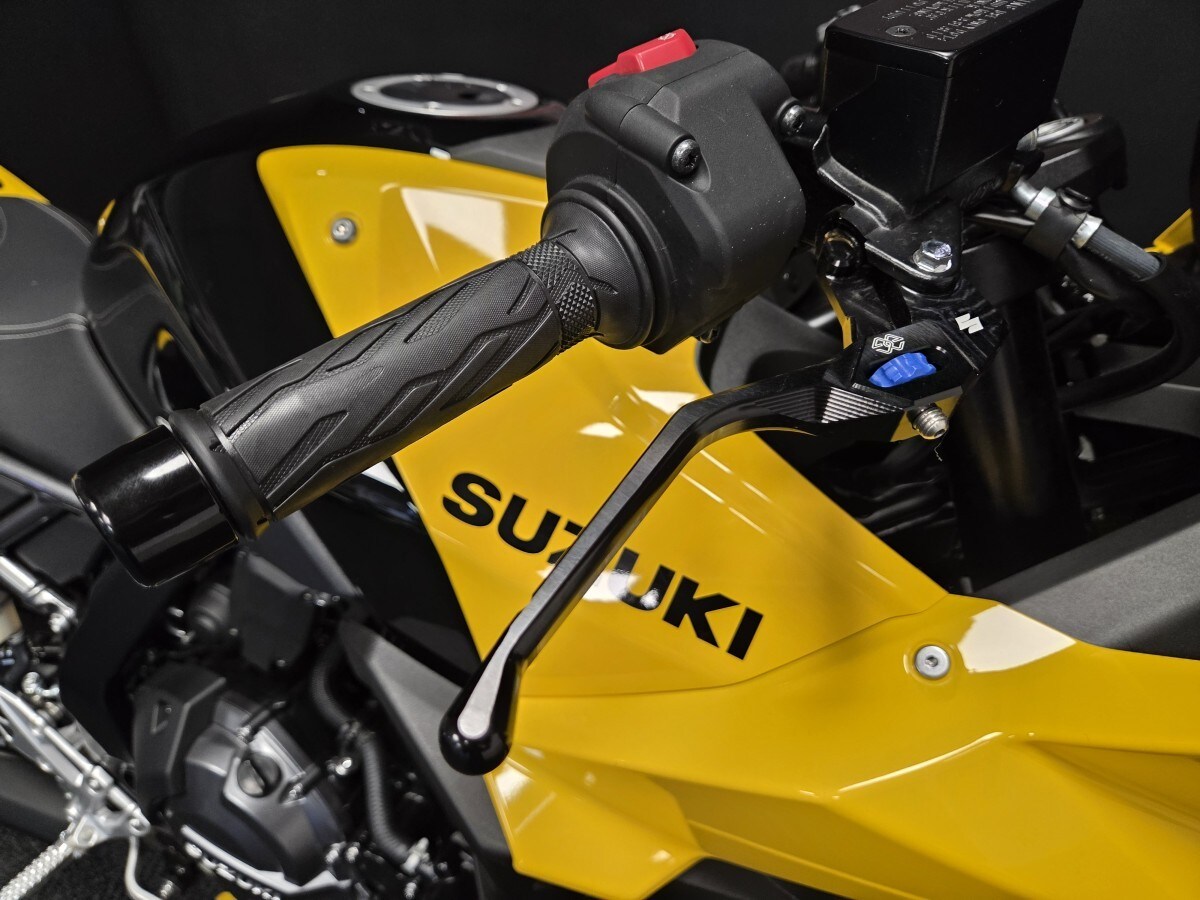 Suzuki GSX-8R