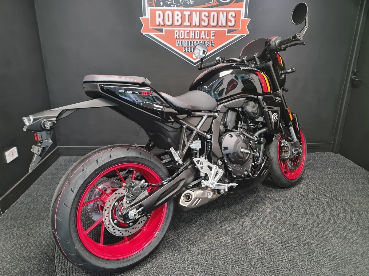 Suzuki GSX-8TT