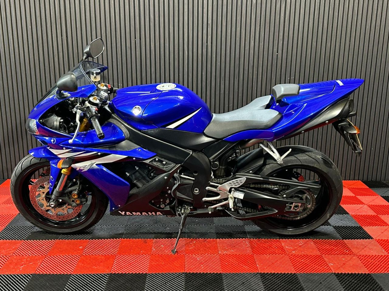 Used Yamaha R1 for sale - 78779723: Photo 10