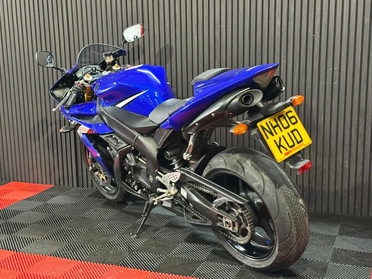 Used Yamaha R1 for sale - 78779723: Photo 12