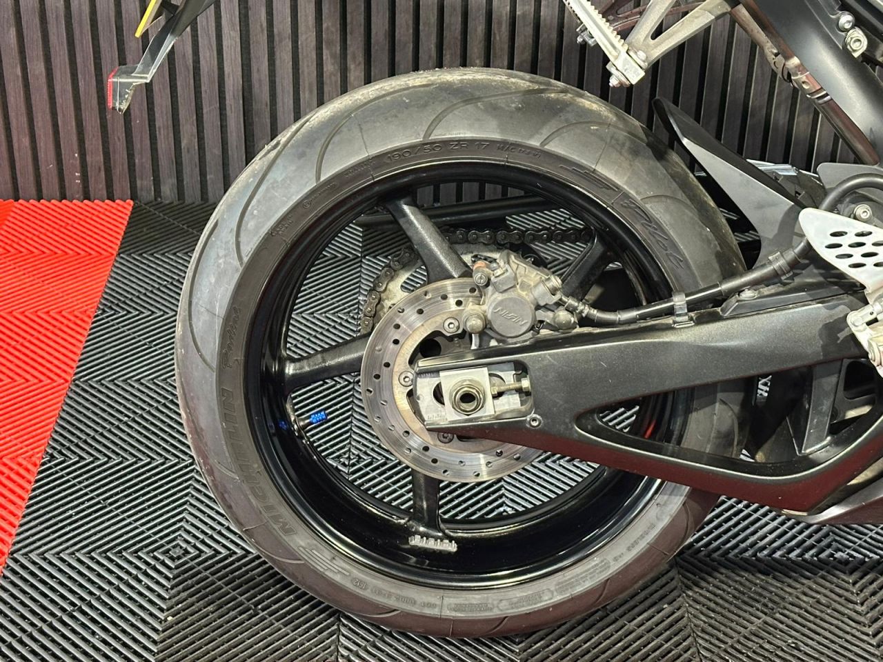 Used Yamaha R1 for sale - 78779723: Photo 13