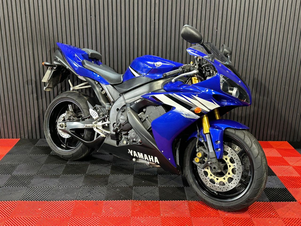 Used Yamaha R1 for sale - 78779723: Photo 8
