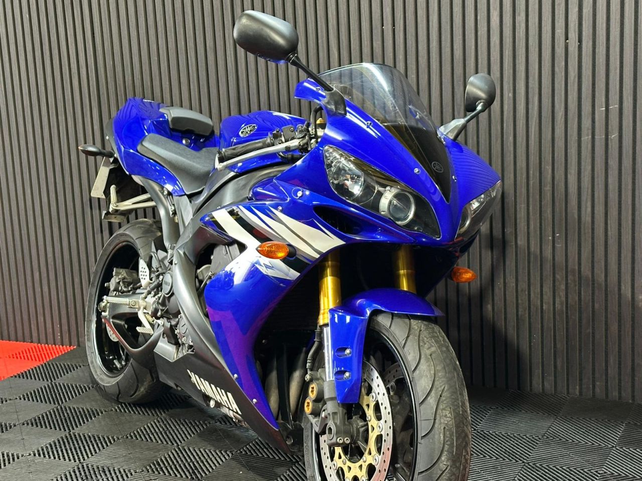 Used Yamaha R1 for sale - 78779723: Photo 9