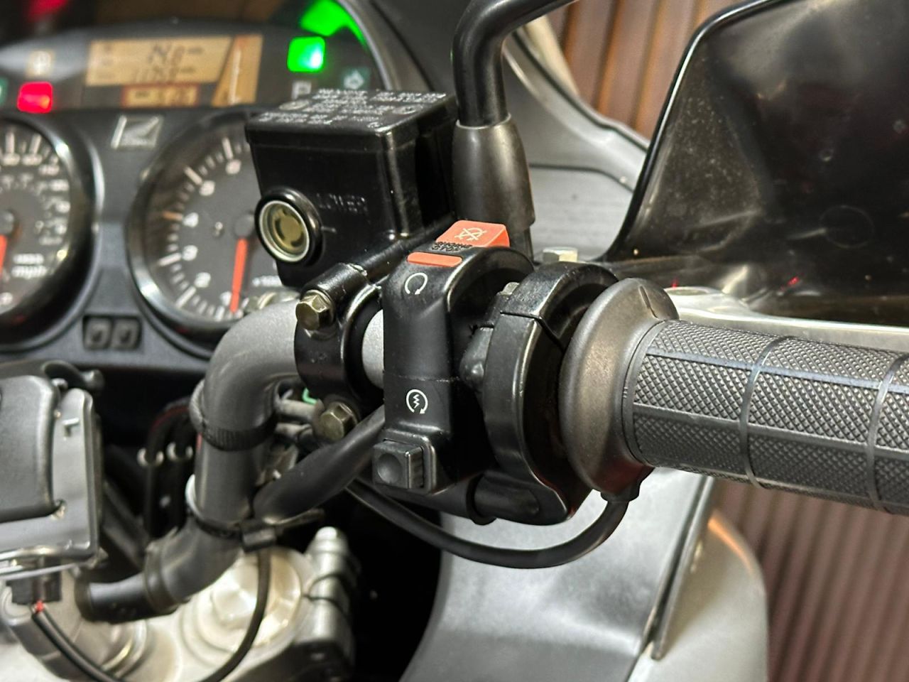 Used Honda XL1000V Varadero for sale - 78640076: Photo 23