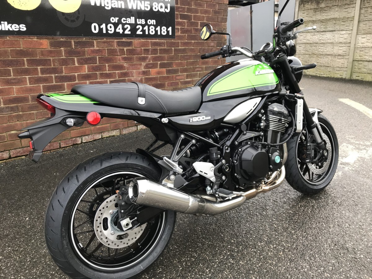Kawasaki Z900RS ZR900KSFAB BK1