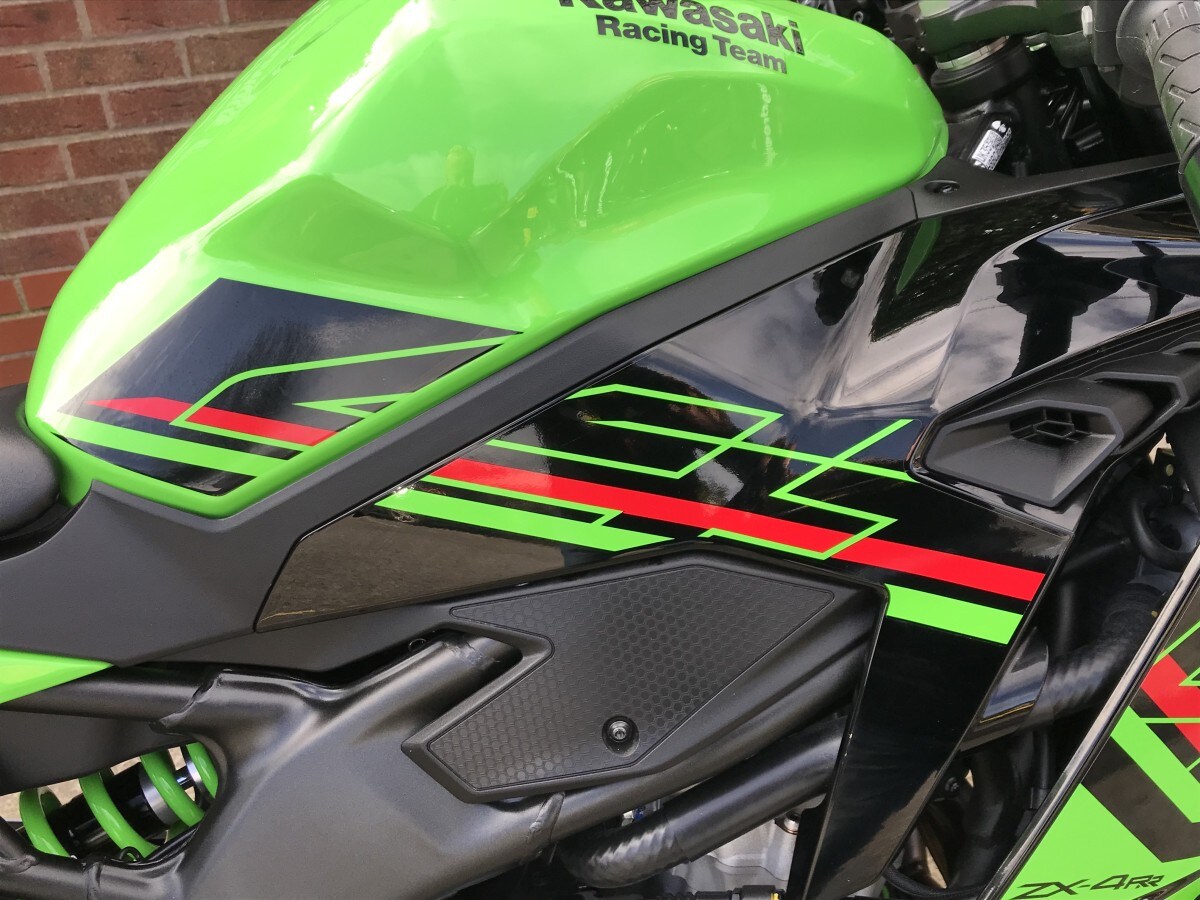 Kawasaki Ninja ZX-4RR ZX400SRFNN