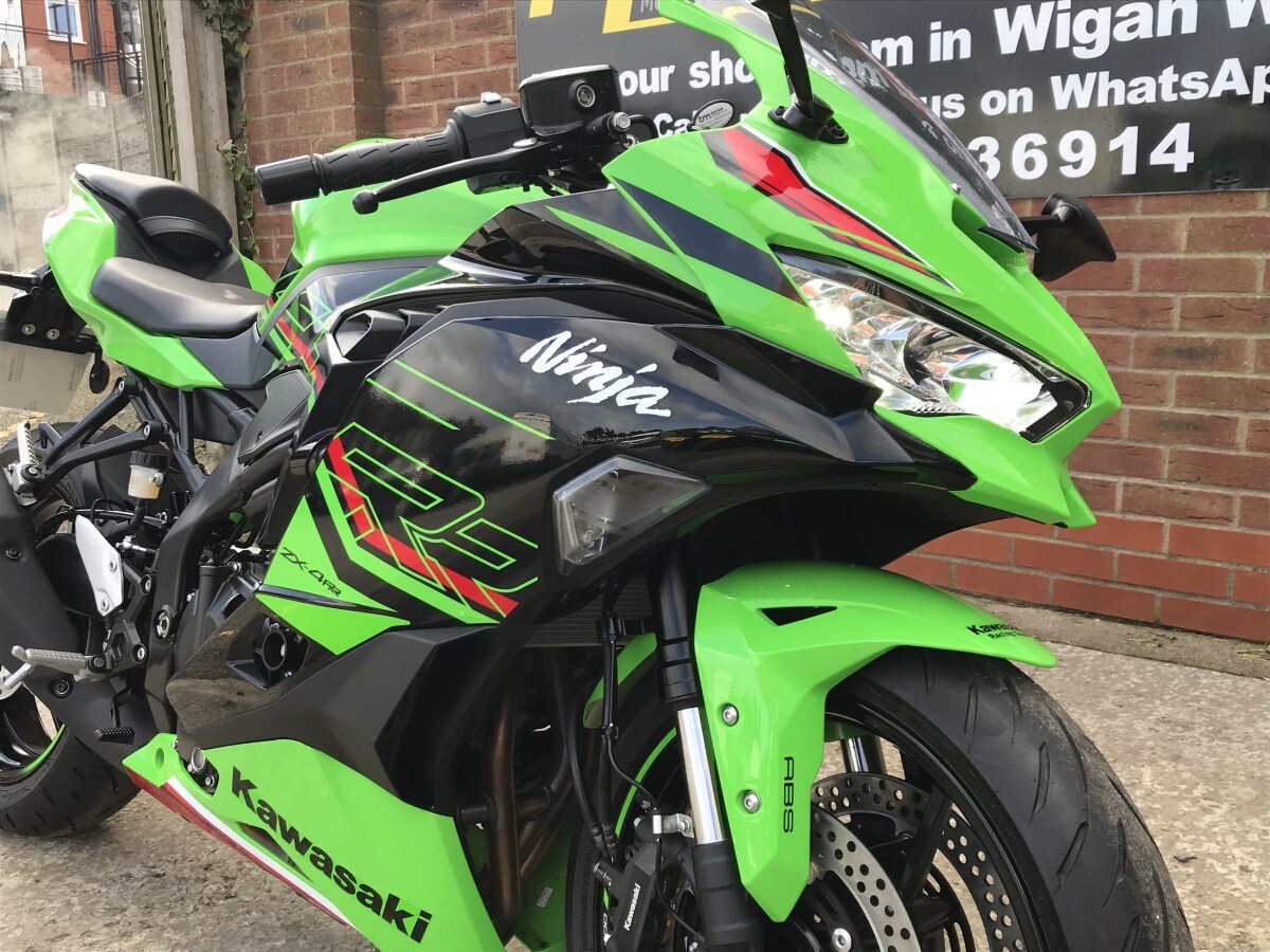 Kawasaki Ninja ZX-4RR ZX400SRFNN