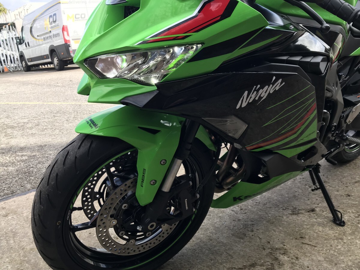 Kawasaki Ninja ZX-4RR ZX400SRFNN