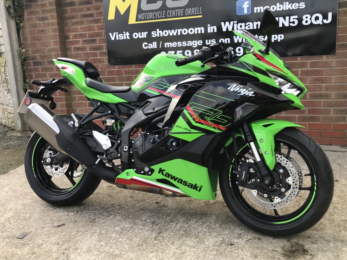 Kawasaki Ninja ZX-4RR ZX400SRFNN