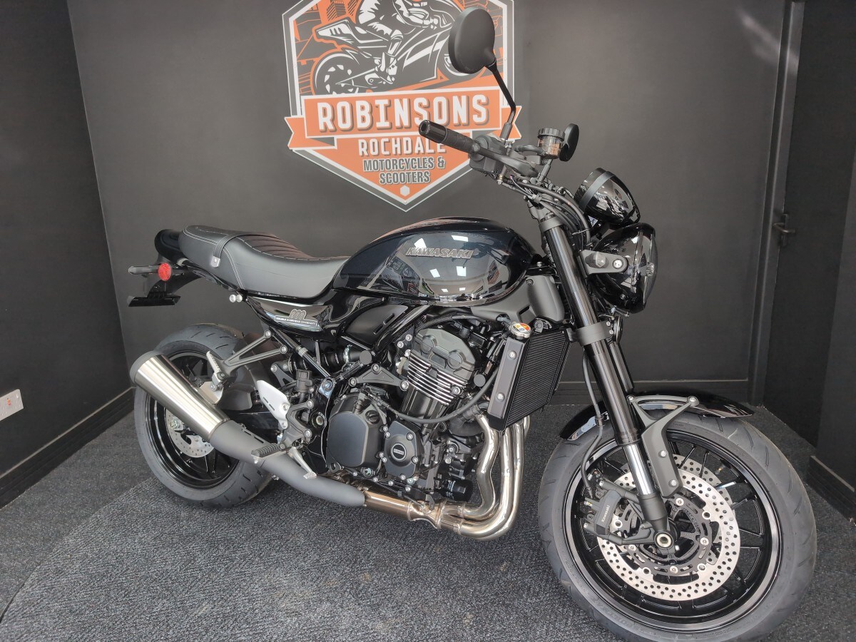 Kawasaki Z900RS Black Ball Edition